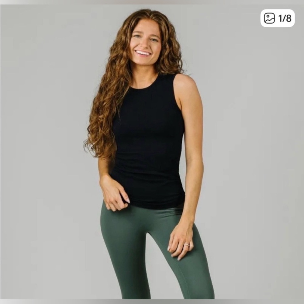 ZYIA Black Parallel fitted Tank size small